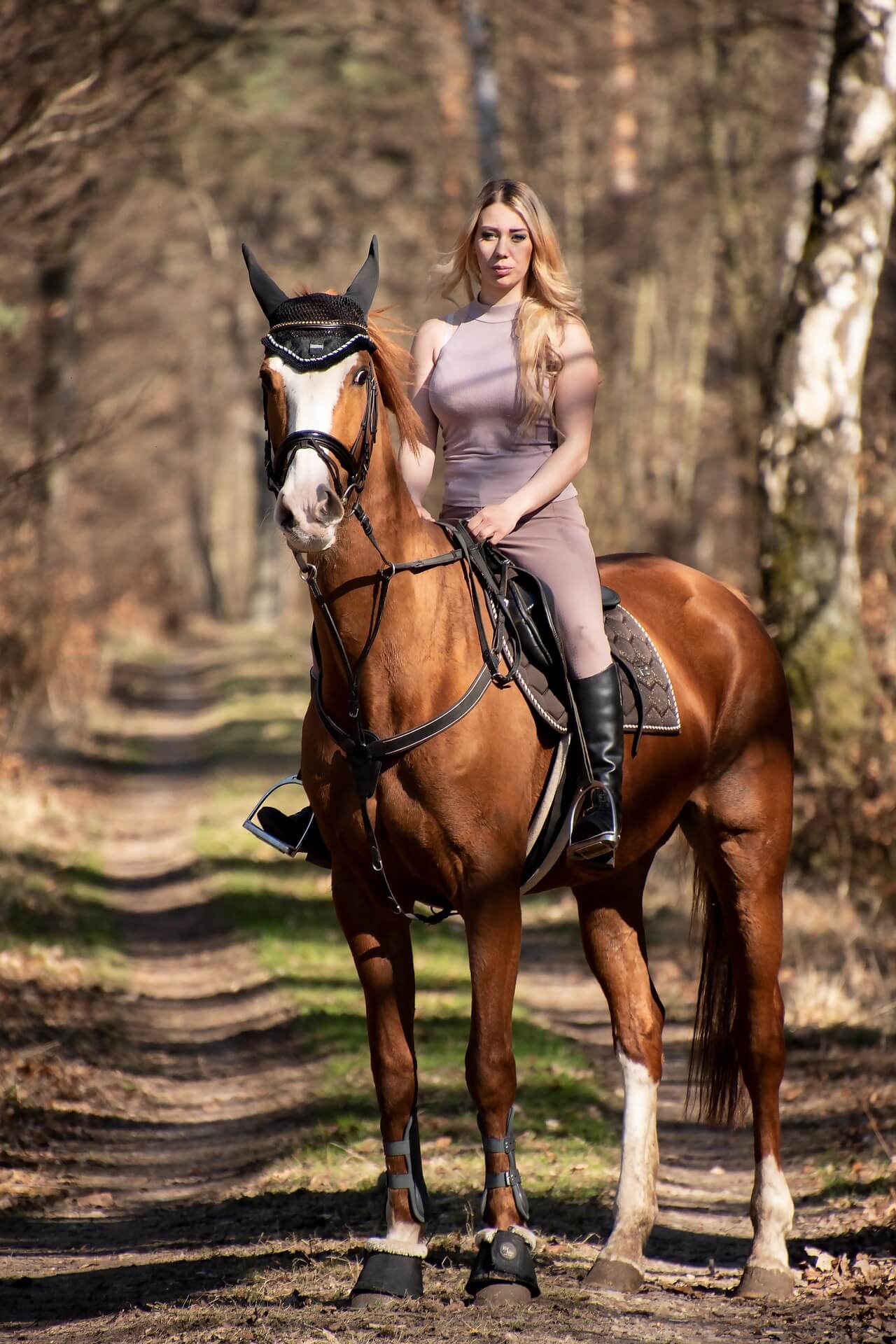 Rachel, guide et accompagnatrice en ranonnées équestres